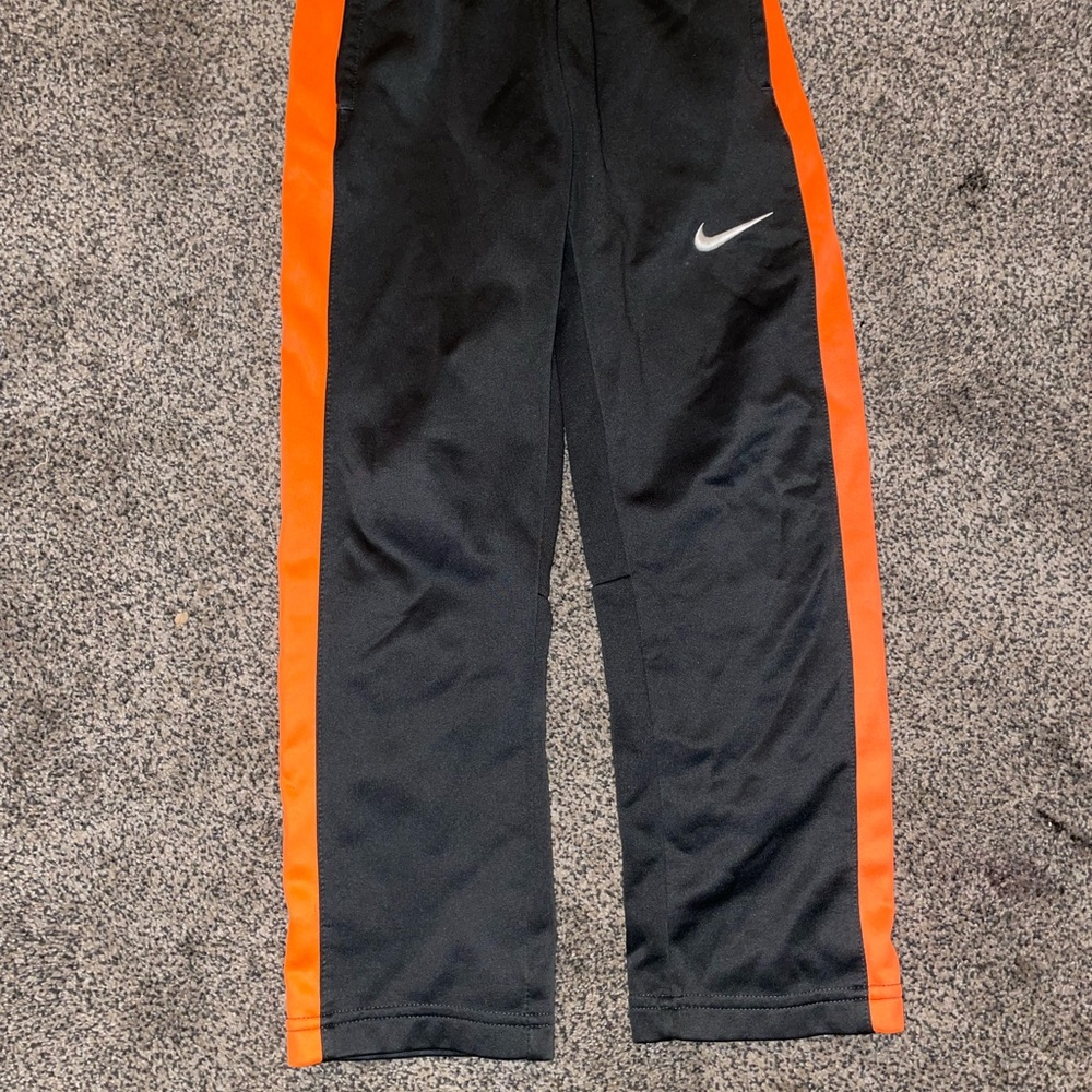 Boys Nike sweats